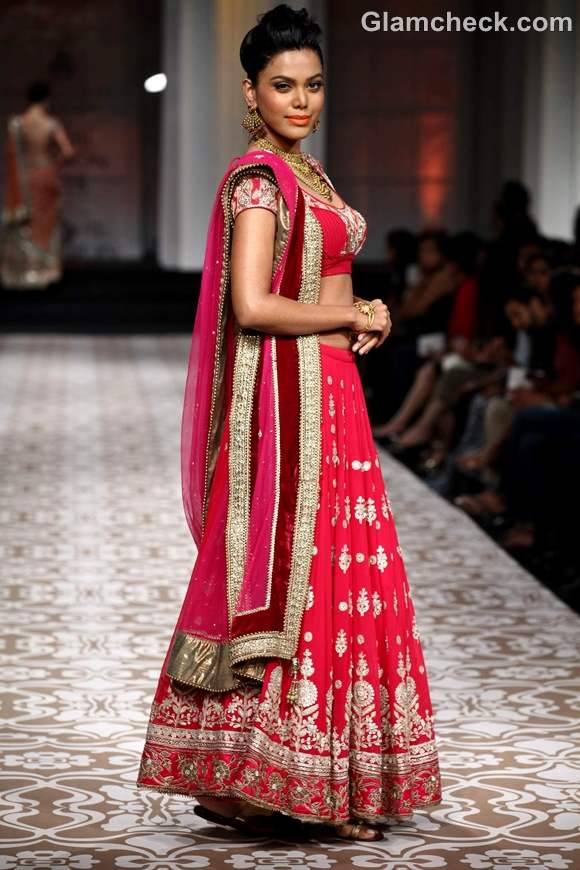 Bridal jewellery was sported with ornate lehengas by Anita Dongre ...