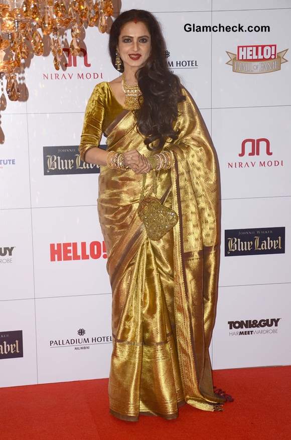 Rekha Dazzles in Gold Sari at Hello Magazine Awards 2013