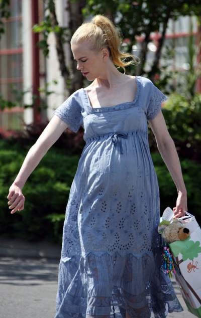 Nicole Kidman Baby Pictures on Celebrity Baby Bump   Nicole Kidman Shows Her Baby Bumps Through This