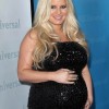 Jessica Simpson baby bump