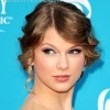 Taylor Swift Signs On with Diet Coke