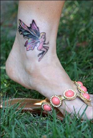 Denise Richards  tattoos
