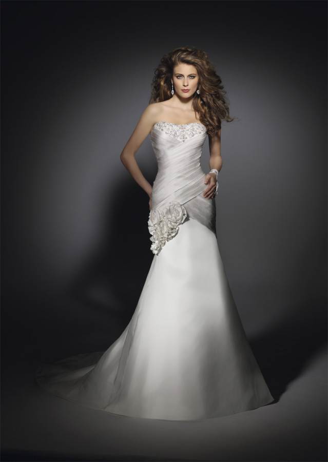 Best Wedding Dress For Hourglass Body Type Photos Cantik