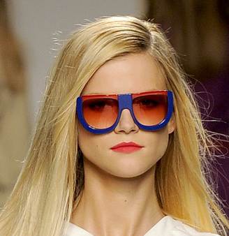 huge edgy sunglasses trend spring summer 2011 Fendi