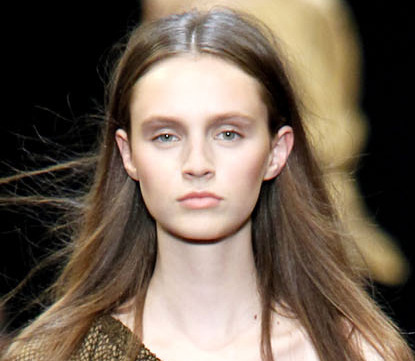 http://cdn.glamcheck.com/fashion/files/2010/11/sleek-and-pressed-loose-hair-with-center-parting-spring-2011.jpg