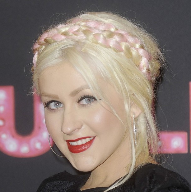 Christina Aguilera Black Hair Photos. Christina Aguilera visible