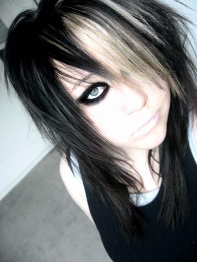 cute emo hairstyles for girls. short emo hairstyles for girls