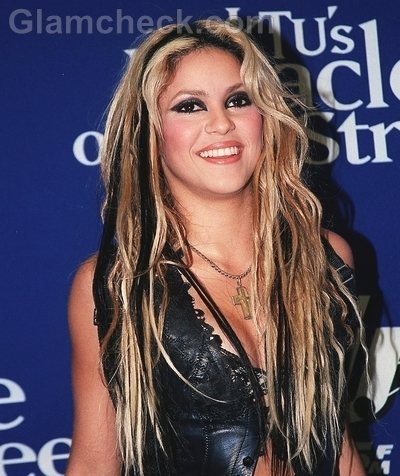 Shakira Hairstyles : Blonde Hair With Black Streaks