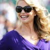 Christie-Brinkley-side-swept-curly-hair
