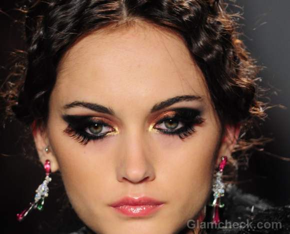 Makeup trends fall-winter 2012 two set eyelashes-2