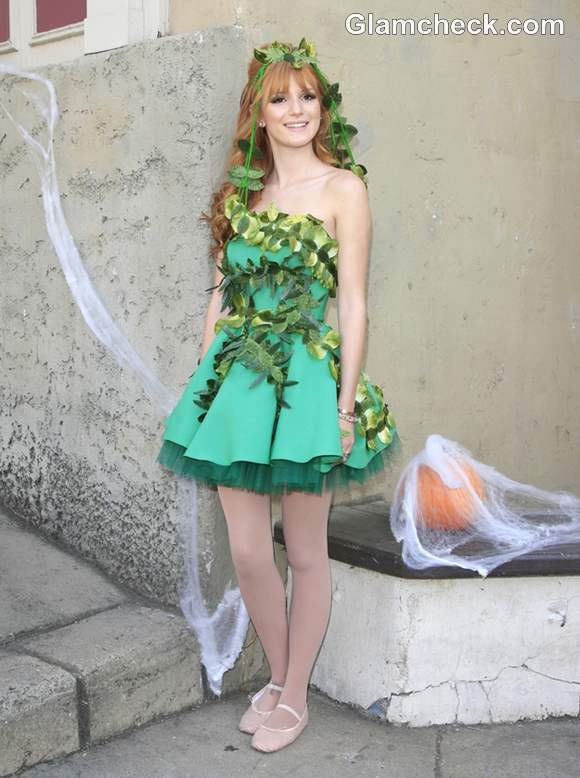 Bella Thorne halloween costume 2012