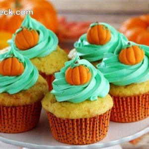 Pumpkin Cupcakes for Thanksgiving