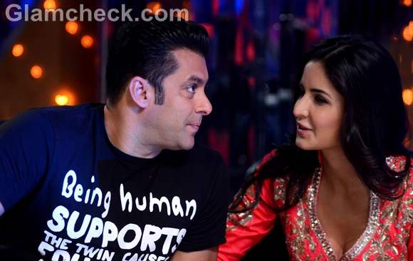 Salman Khan and Katrina Kaif Promote Ek Tha Tiger