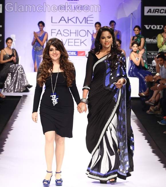 Sameera Reddy for Archana Kochhar Collection at Lakme Fashion Week Winter-Festive 2012