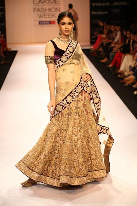 Shyamal Bhumika Shodhan-LFW Winter Festive 2012--7