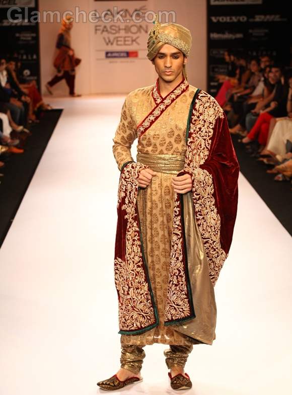 Shyamal and Bhumika Shodhan Collection at Lakmé Fashion Week Winter ...