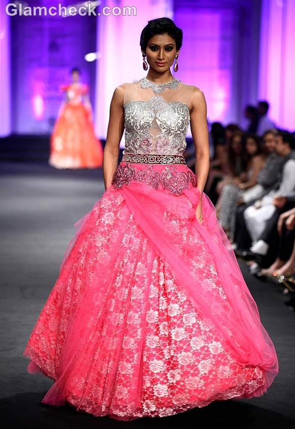 Anjalee Arjun Kapoor india bridal week 2012 show