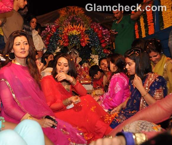 Bollywood Celebs Ganpati Visarjan 2012-4