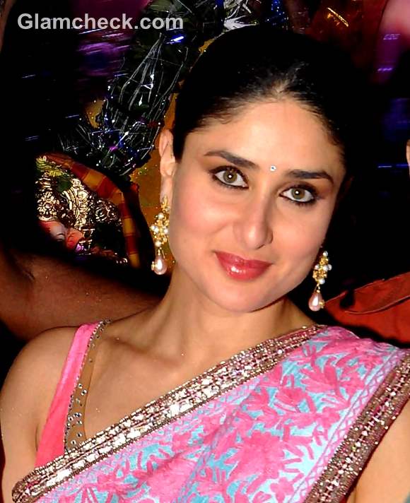 Bollywood actress Kareena Kapoor Celebrate Ganesh Chaturthi 2012