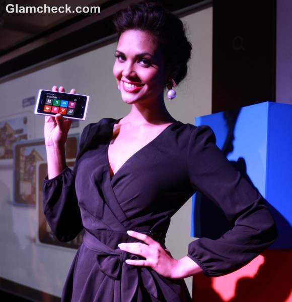 Esha Gupta style Nokia Lumia Smartphones launch