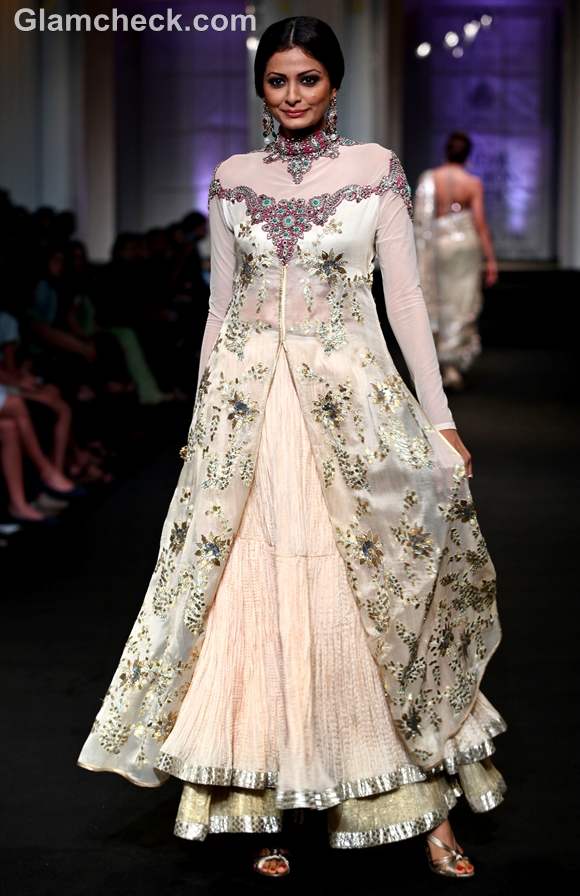 India Bridal Fashion Week 2012 Ashima-Leena-5