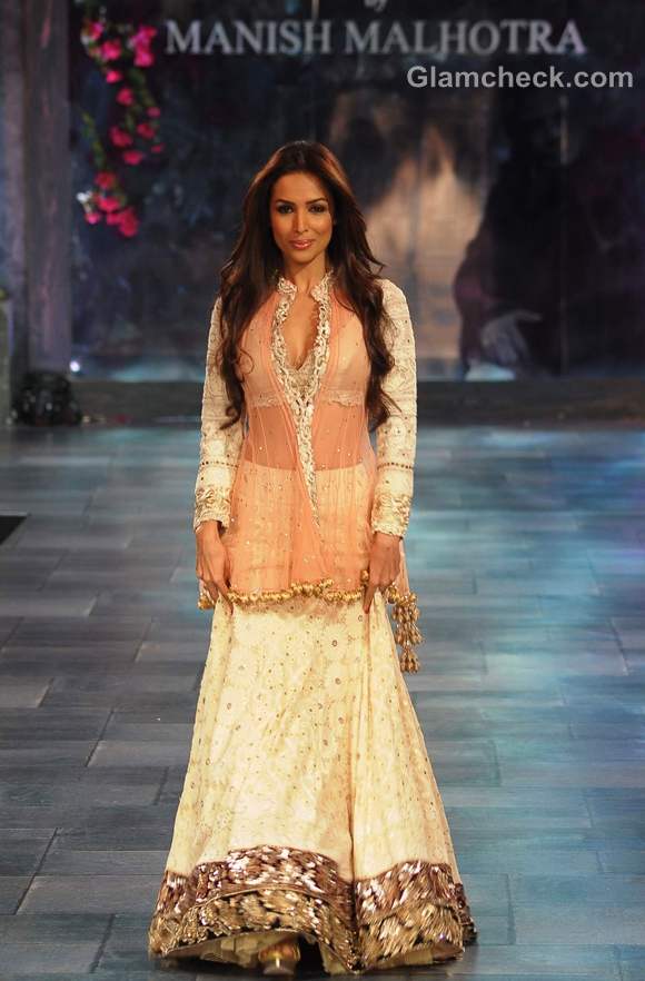 Malaika Arora lehnga