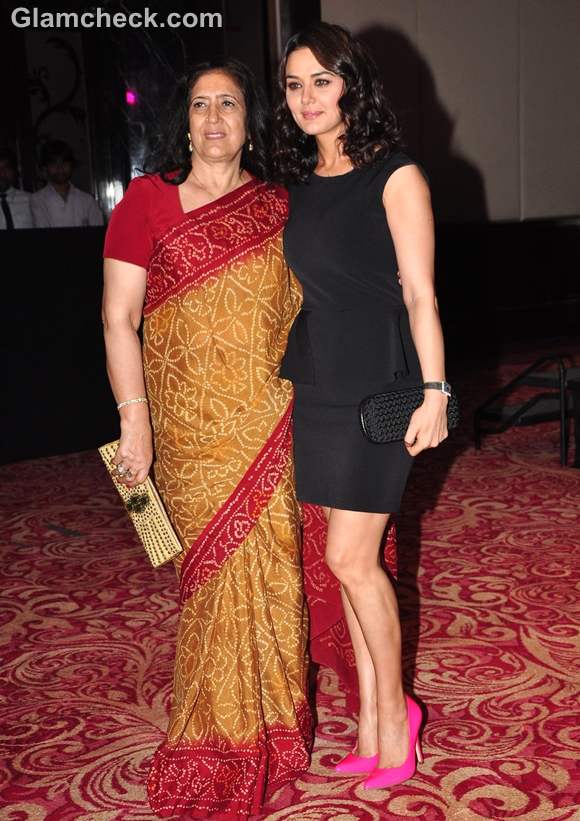 Preity Zinta with mother at Ishkq in Paris release