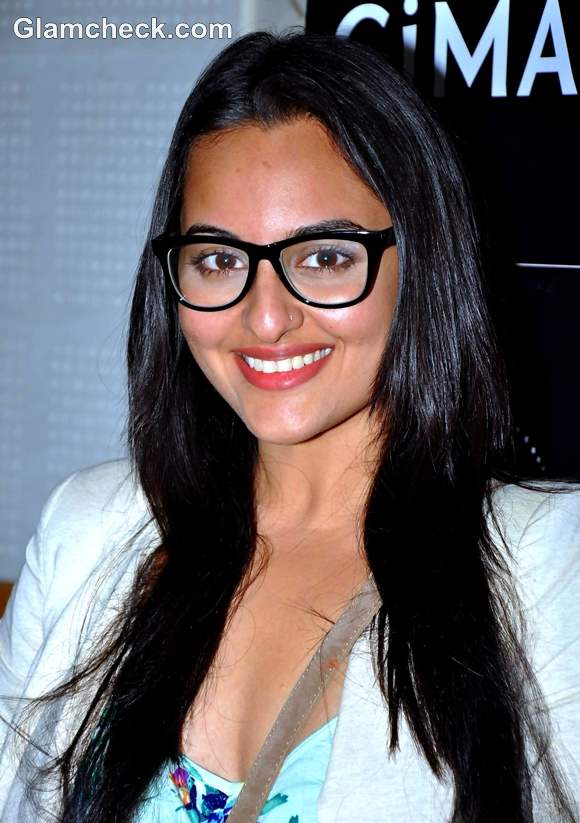 Sonakshi Sinha Nerdy Look black frames