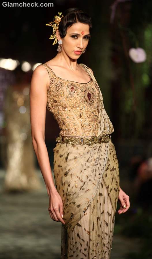 Tarun Tahiliani  day-1 iIndia bridal week 2012-4