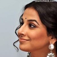 Vidya Balan traditional look makeup hairstyle