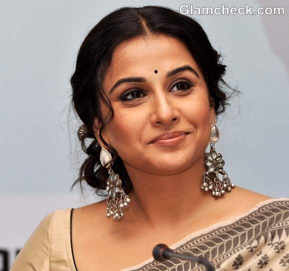 Vidya Balan traditional look makeup