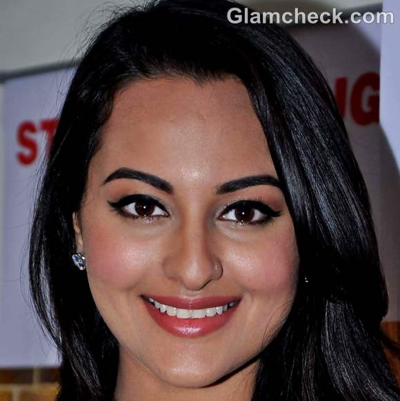 DIY: Sonakshi Sinha's Daily Hair & Makeup Look