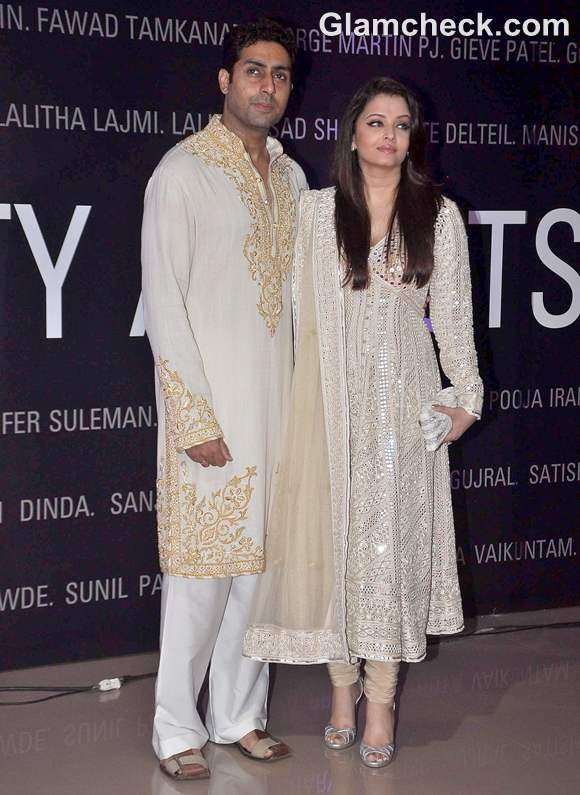 Abhishek Bachchan Aishwarya rai B70 Art Show at Nehru Centre Mumbai