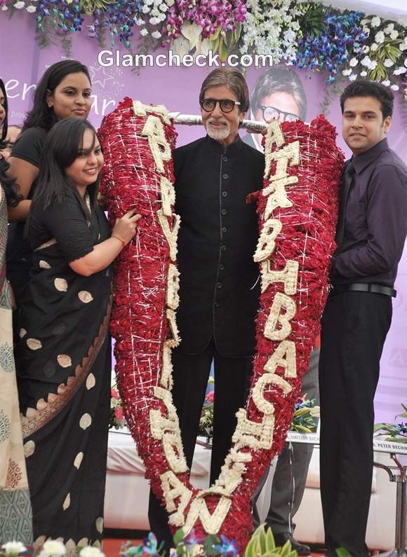 Amitabh Bachchan Launched Mobile Diabetes Van by Seven Hills Hospital 70th Birthday