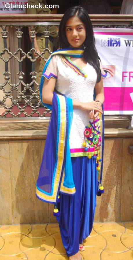 Amrita Rao Salwar Kameez 2012 Free Eye Check-up campaign