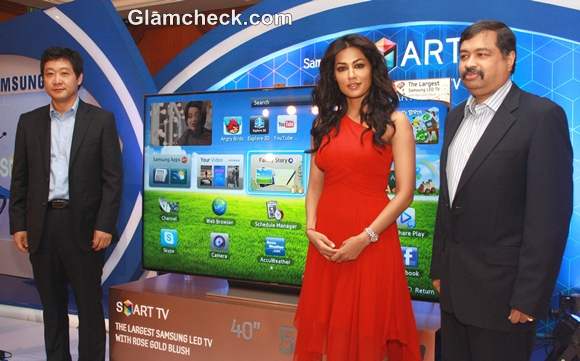 Chitrangda Singh  Launch Samsung 75 inch LED Smart TV