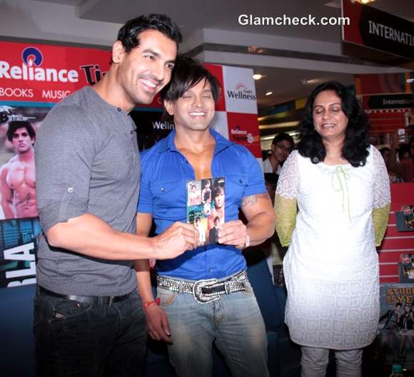 John Abraham launch Fitness DVD by Yash Birla