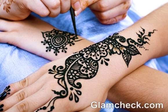 Karva Chauth mehndi designs arabic application