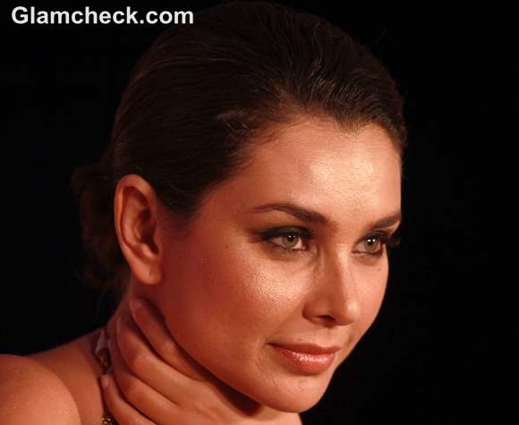 Lisa Ray Marries Jason Dehni