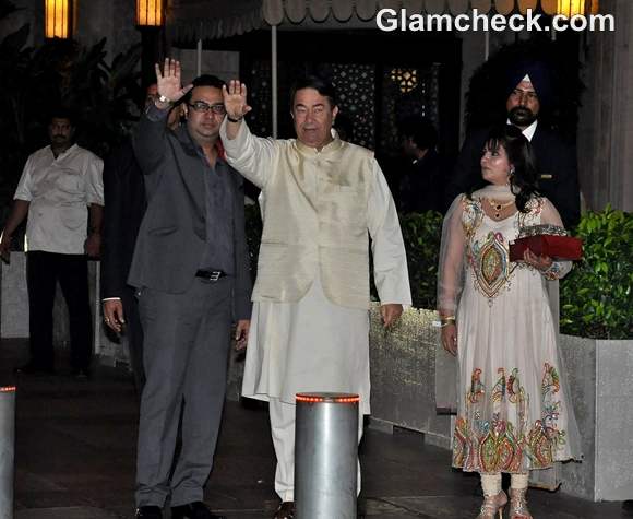 Randhir Kapoor  Saif Kareena Post Wedding Party Taj Mahal Hotel