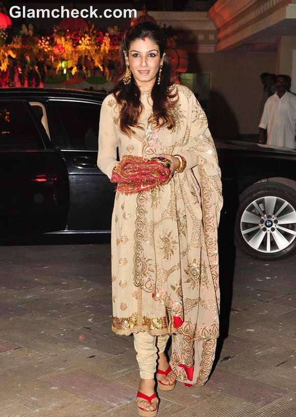 Raveena Tandon Maata Ki Chowki Sanjay Dutt home