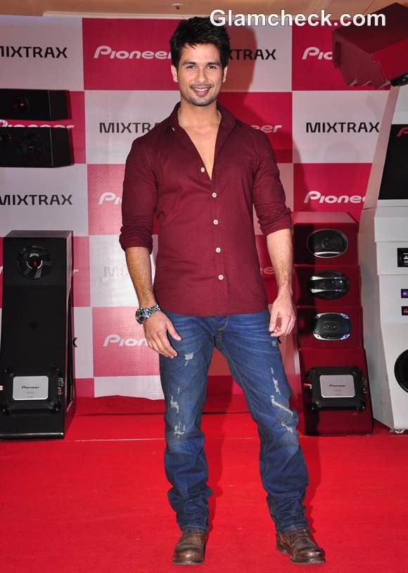 Shahid Kapoor New Car Audio Range 2013 by Pioneer