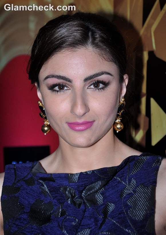 Soha Ali Khan at ELLE Beauty Awards 2012