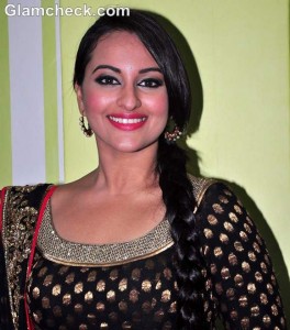 Get the Look: Sonakshi Sinha’s Elegant Day or Night Look — Indian Fashion