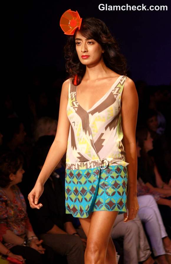 Surily Goel Collection S-S 2013 wifw-3