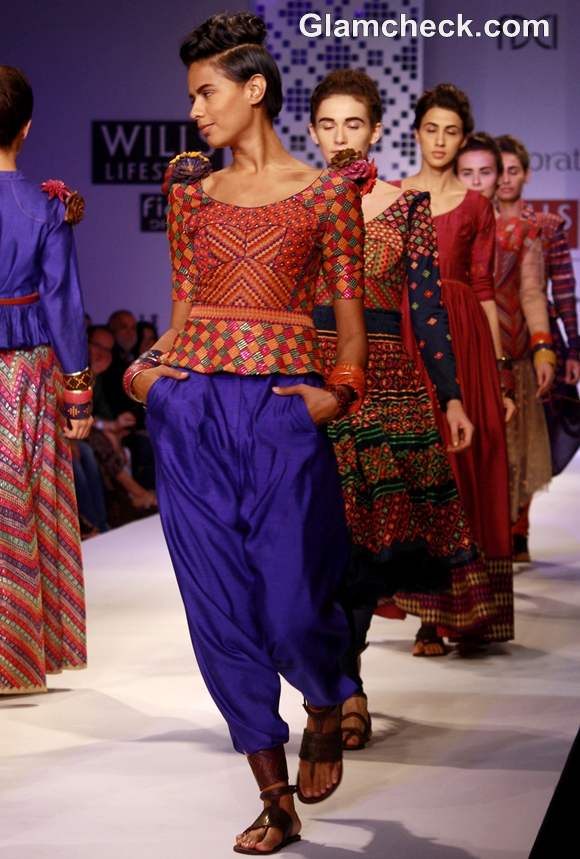 WIFW S-S 2013 Payal Pratap Collection-4