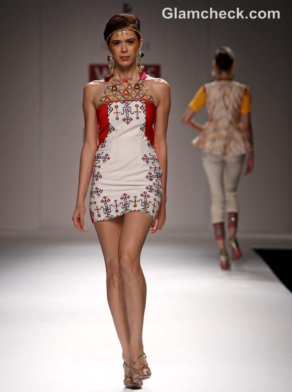 WIFW S-S 2013 Surabhi Chawla-2