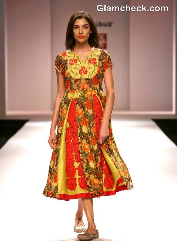 ‘Olya’ by Preeti Jhawar on Day 4 of WIFW S-S 2013 — Indian Fashion