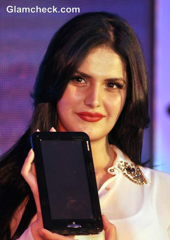 Zarine Khan Launches Budget-Friendly MI Book Tablet PC by Byond