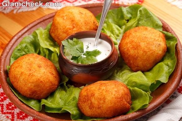 aloo vada Indian Snacks Diwali